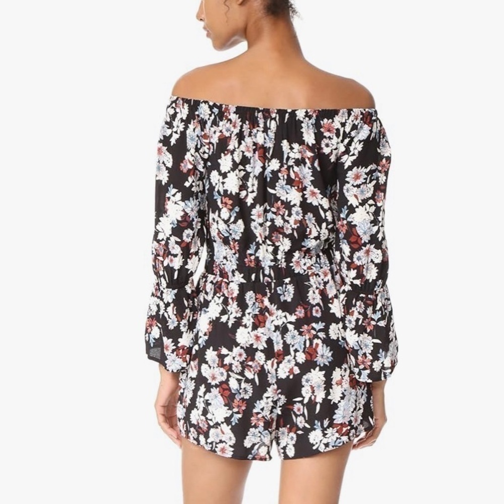 New! Cupcakes and Cashmere Gia Floral Romper - Picture 2 of 10